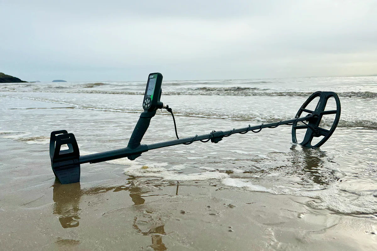 Nokta Score on the Beach