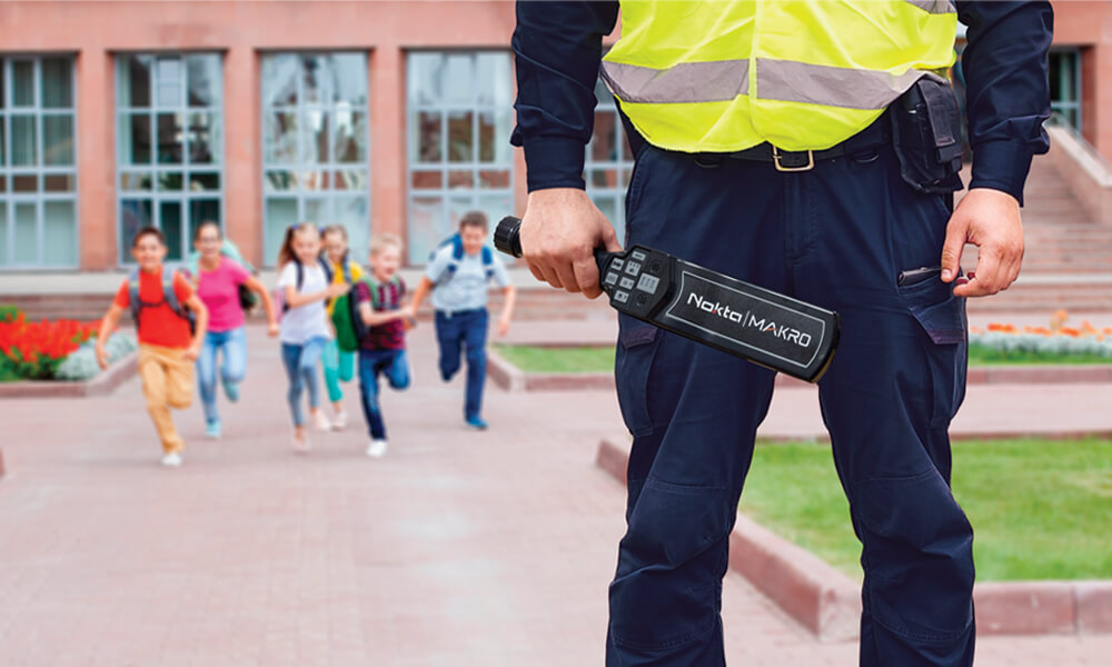 NMS20 Rechargeable Hand-Held Security Wand